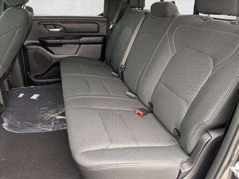 New 2026 RAM 1500 Express AWD/4WD image 15