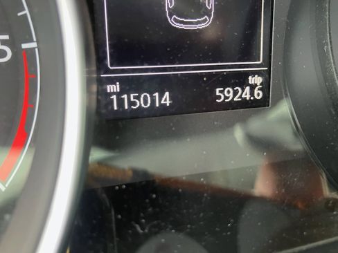 Used 2015 Volkswagen Golf TDI S image 12