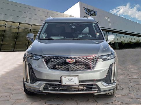 Used 2023 Cadillac XT6 Premium Luxury image 6