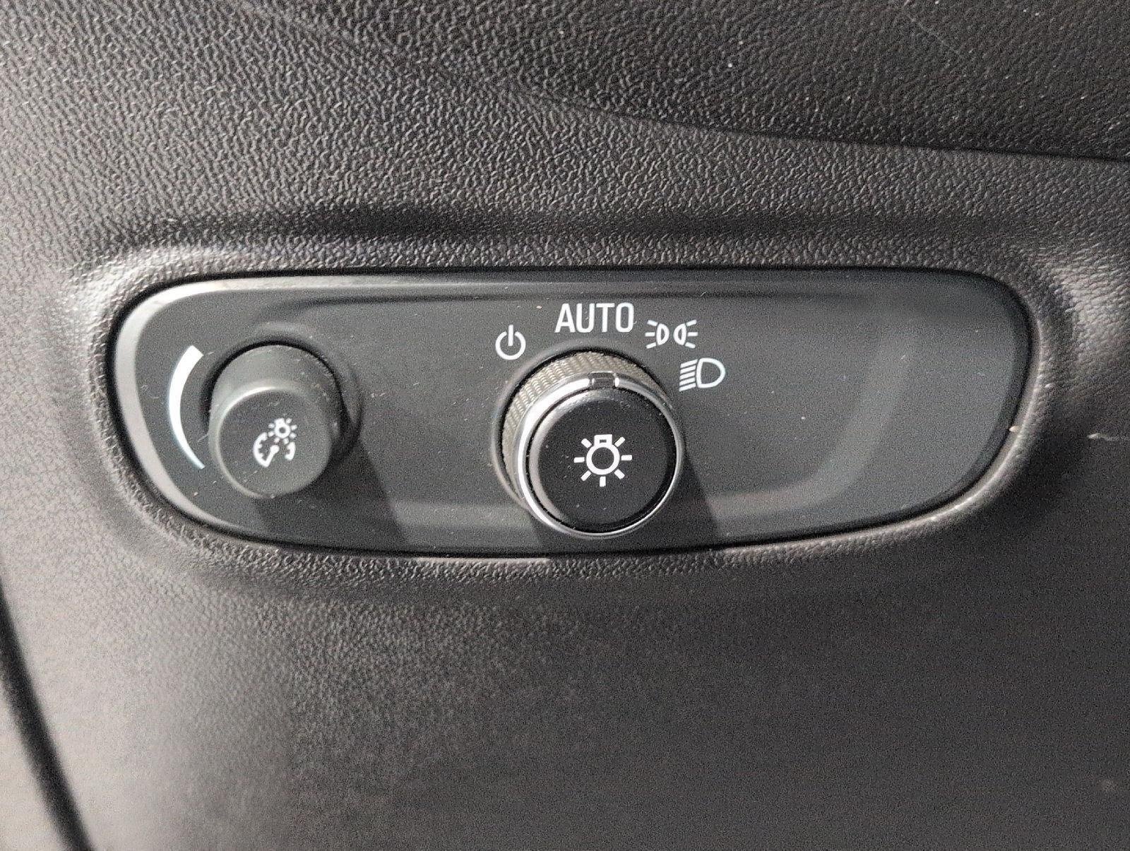 Used 2024 Chevrolet Equinox LT AWD/4WD image 10