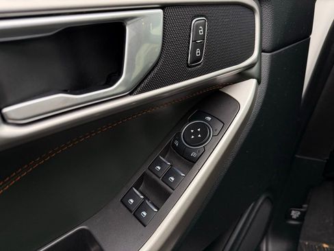 Used 2023 Ford Explorer Timberline image 13