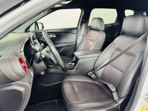 Used 2022 Chevrolet Blazer RS w/ Enhanced Convenience Package FWD image 6