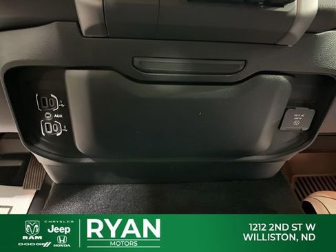 New 2026 RAM 1500 Big Horn AWD/4WD image 31