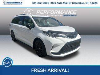 Used 2024 Toyota Sienna AWD video 1