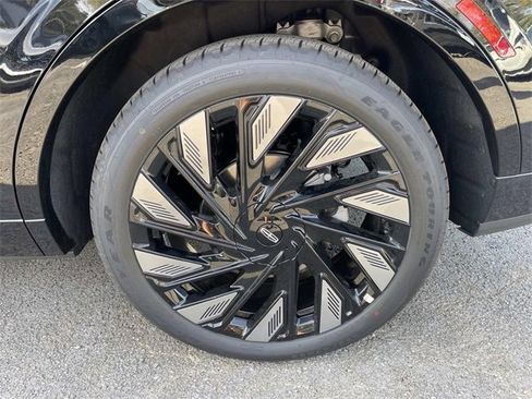 New 2026 Lincoln Nautilus Black Label w/ Jet Appearance Package image 11