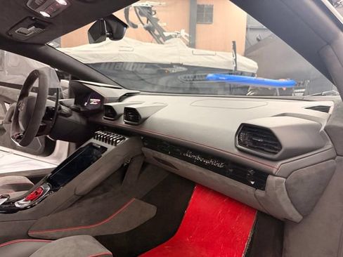 Used 2024 Lamborghini Huracan Sterrato AWD/4WD image 34