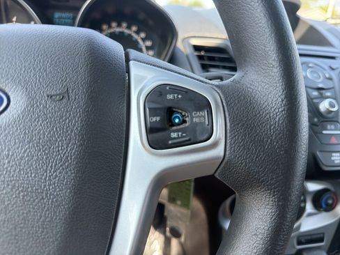 Used 2018 Ford Fiesta SE FWD image 19
