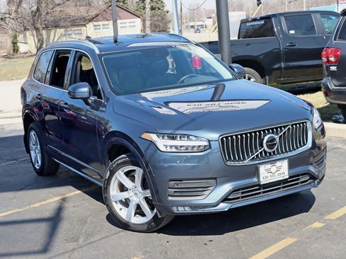 Used 2021 Volvo XC90 T6 Momentum w/ Climate Package image 8