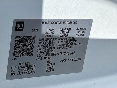 Used 2024 Chevrolet Express 2500 Extended w/ Driver Convenience Package image 28