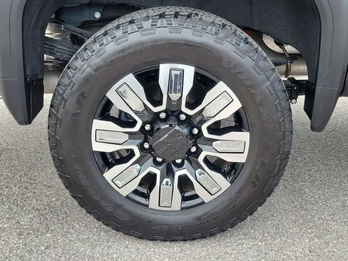 Used 2025 GMC Sierra 3500 Denali w/ Denali Reserve Package AWD/4WD image 11