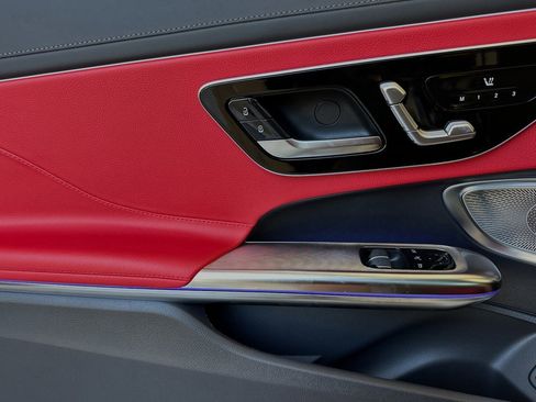 New 2024 Mercedes-Benz CLE 300 4MATIC Coupe image 8
