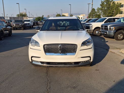 Used 2021 Lincoln Aviator Reserve w/ Equipment Group 202A AWD/4WD image 11