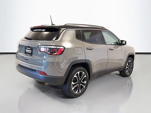 Used 2022 Jeep Compass Limited AWD/4WD image 7