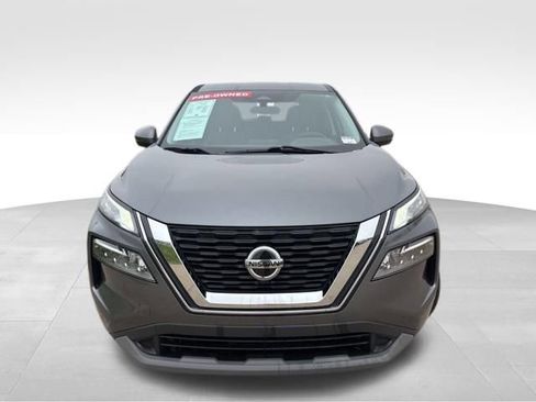 Used 2021 Nissan Rogue SV FWD image 3