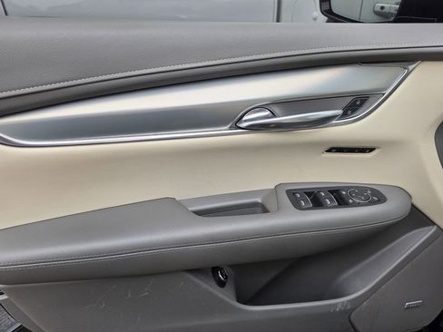Used 2020 Cadillac XT5 Premium Luxury AWD/4WD image 5
