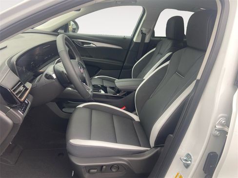 New 2025 Buick Envision Sport Touring image 9
