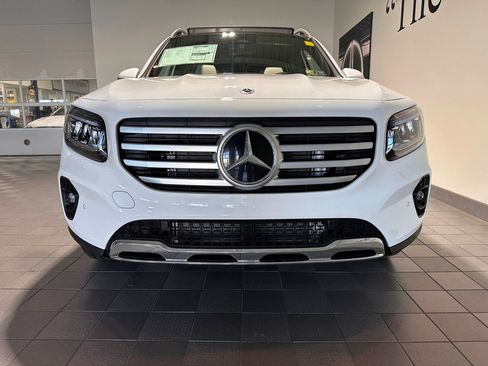 New 2026 Mercedes-Benz GLB 250 4MATIC image 2
