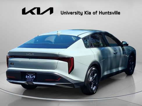 New 2026 Kia K4 FWD image 7