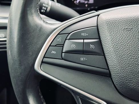 Used 2017 Cadillac XT5 Luxury w/ Driver Awareness Package image 12