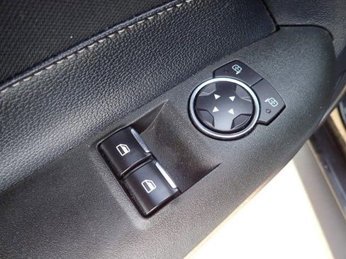 Used 2018 Ford Mustang Coupe image 11