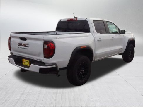 New 2026 GMC Canyon Elevation w/ Convenience Package image 7