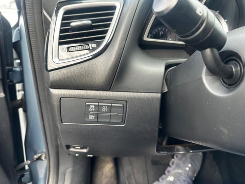 Used 2015 MAZDA MAZDA3 i Touring image 16