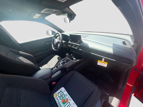 Certified 2025 Honda HR-V Sport image 31