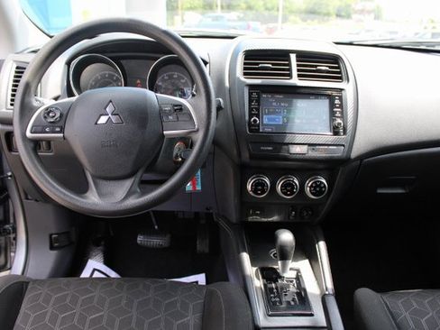 Used 2023 Mitsubishi Outlander Sport 2.0 SE 4D Sport Utility image 21