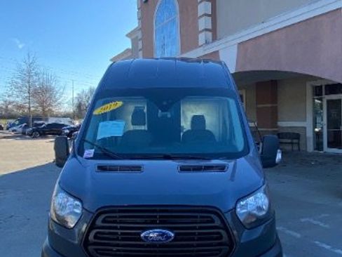 Used 2019 Ford Transit 250 148 High Roof Extended image 9