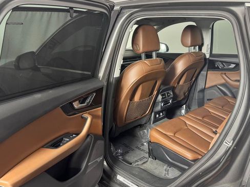 Used 2019 Audi Q7 3.0T Prestige w/ Prestige Package AWD/4WD image 27