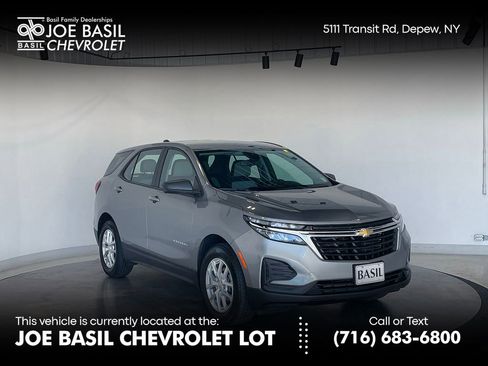 Used 2024 Chevrolet Equinox LS FWD image 1