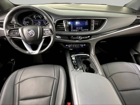 Certified 2024 Buick Enclave Essence FWD image 6
