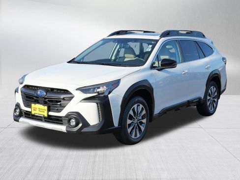 Used 2023 Subaru Outback Limited XT image 3