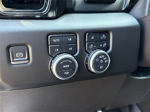 Used 2022 GMC Sierra 1500 AT4X image 20