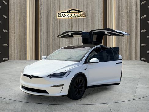 Used 2023 Tesla Model X image 21