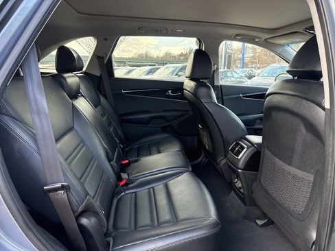 Used 2020 Kia Sorento EX image 26