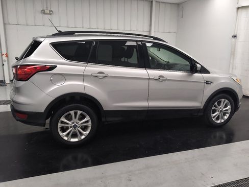 Used 2019 Ford Escape SEL FWD image 10
