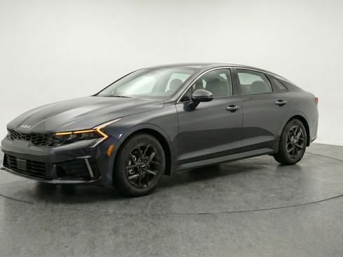 Used 2025 Kia K5 LXS FWD image 3