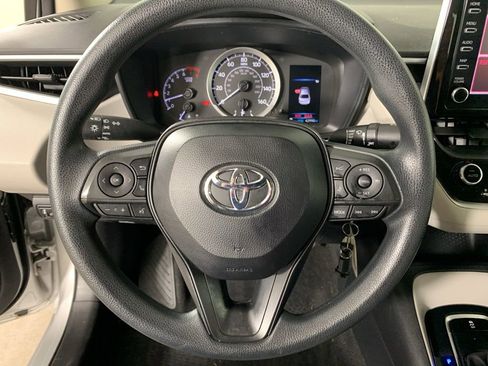 Used 2020 Toyota Corolla LE image 20