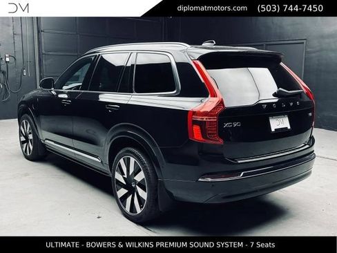 Used 2024 Volvo XC90 T8 Ultimate AWD/4WD image 5