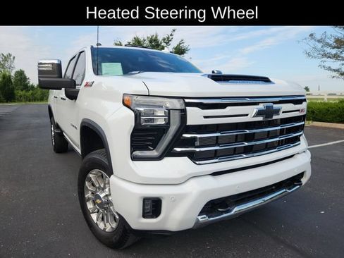 Used 2024 Chevrolet Silverado 3500 LTZ w/ LTZ Plus Package AWD/4WD image 14
