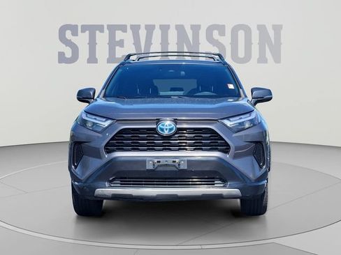 Used 2022 Toyota RAV4 SE w/ Convenience Package AWD/4WD image 8