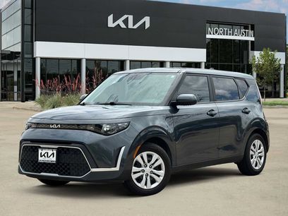 Used 2023 Kia Soul LX
