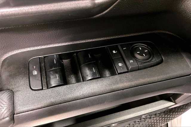 Certified 2025 Toyota 4Runner SR5 AWD/4WD image 40