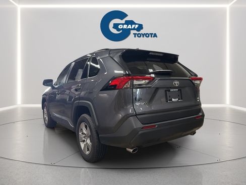 Used 2025 Toyota RAV4 XLE AWD/4WD image 9