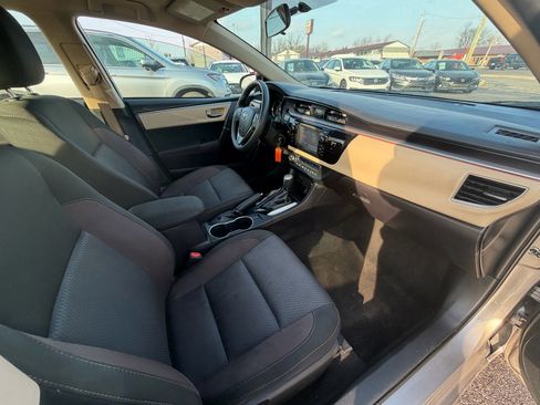 Used 2015 Toyota Corolla LE Premium image 11
