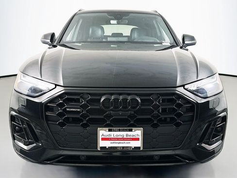 Used 2024 Audi Q5 e Prestige w/ Prestige Package AWD/4WD image 2