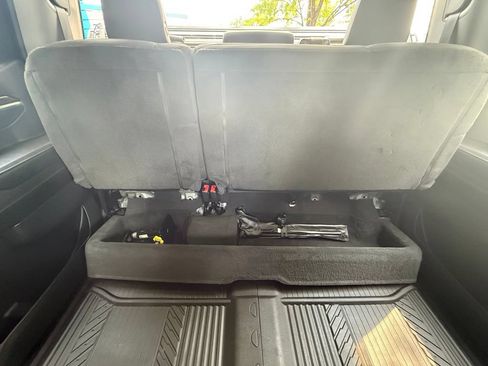 Used 2023 Chevrolet Silverado 1500 LT AWD/4WD image 32