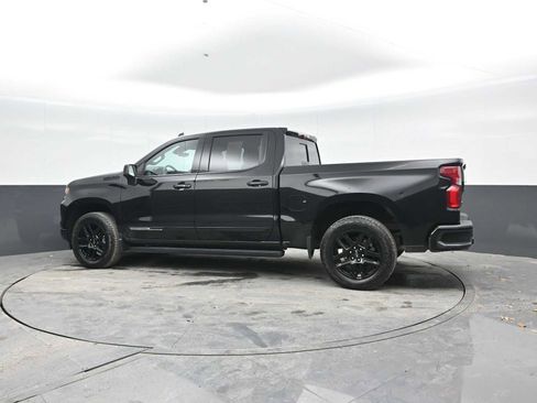 Used 2025 Chevrolet Silverado 1500 High Country w/ Midnight Edition AWD/4WD image 3