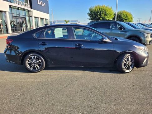 Used 2024 Kia Forte LXS FWD image 3